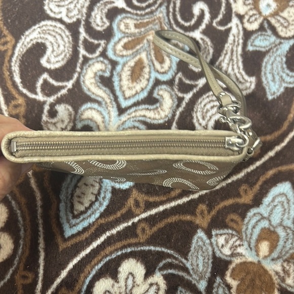Coach Tan and Cream Wristlet with Textured Leather - Picture 5 of 9